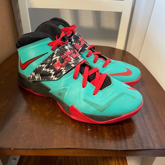 Nike Lebron Zoom Soldier VII Custom